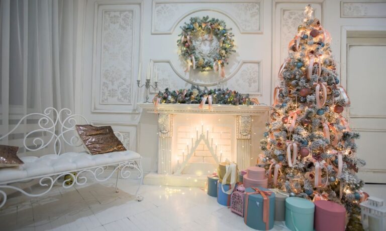 20 Magical Christmas Fireplace Decor Ideas
